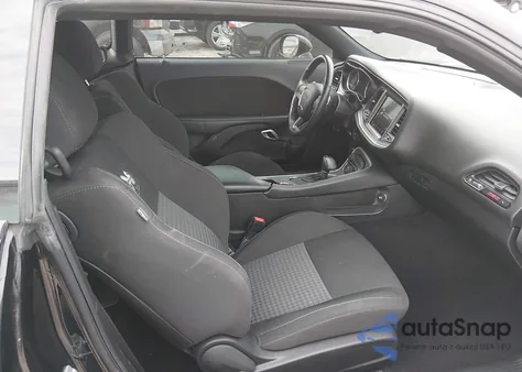 2022 Dodge Challenger R/T Scat Pack z USA, uszkodzony, nr VIN 2C3CDZFJ3NH181821